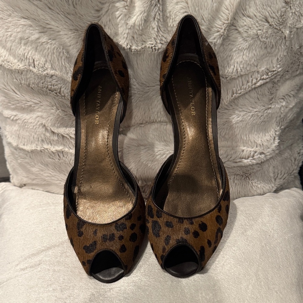 Ann Taylor Leopard Print Peep Toe Heels 7.5M - Picture 2 of 7